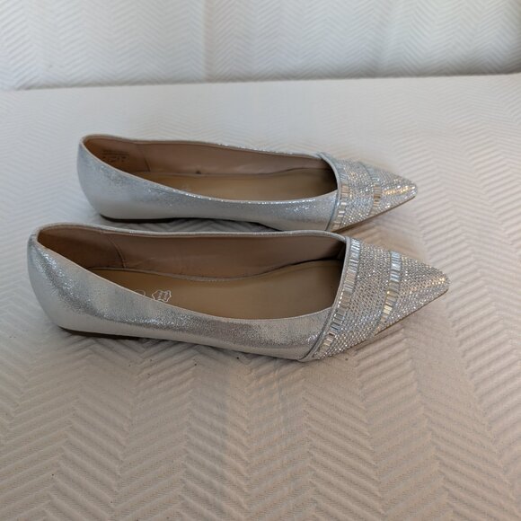 Aldo Silver Sparkle Pointy Toe Flats Size 9 Rhinestone Embellished Metallic - Picture 2 of 9